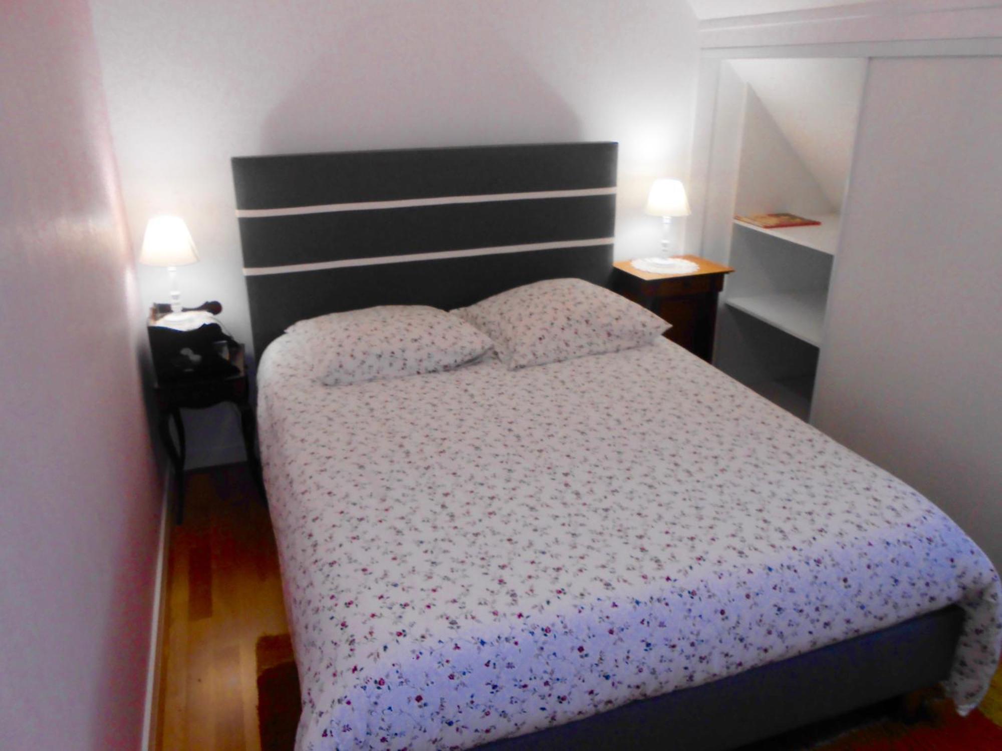 Chambres D'Hotes Chez Annie Breles Room photo